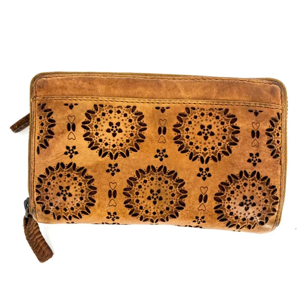 100% Genuine Leather Laser Cut Mandala Design Zip Up Cash/Card Wallet Boho Brown